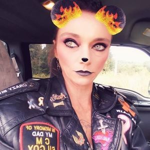 Meet your Posher, Cassandra